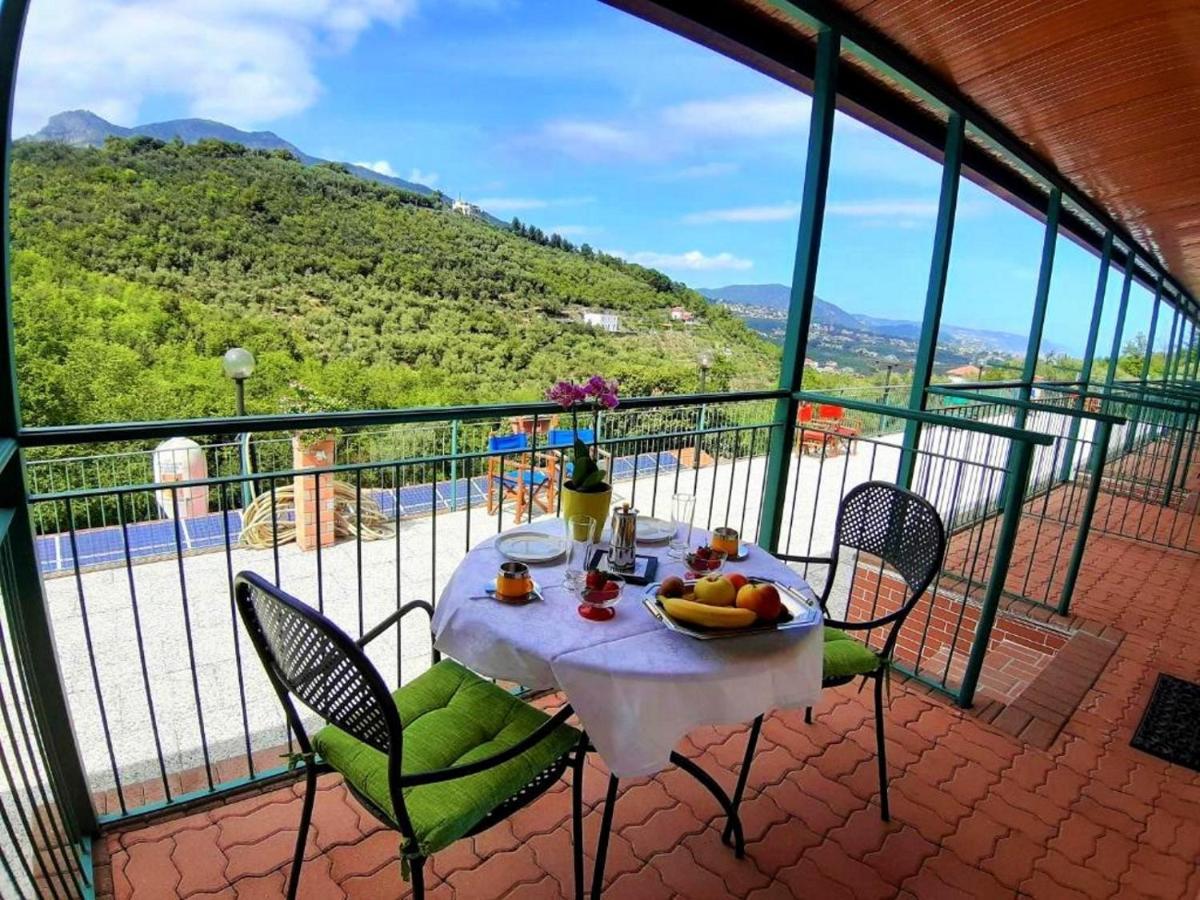 Agriturismo Monte Acuto - Natura, Mare & Relax In Piscina トイラーノ エクステリア 写真